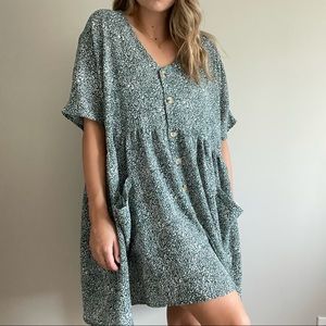 SELLING MY FAVOURITE DRESS